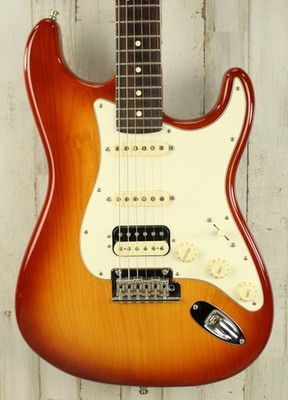 USED Fender American Professional Stratocaster HSS (925)