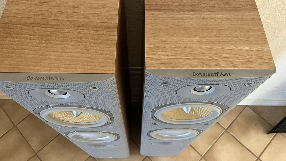 B&W Bowers & Wilkins DM603 S3 FloorStanding HiFi Speakers