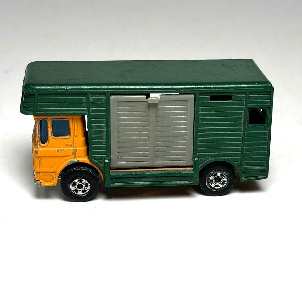 VTG Matchbox Lesney Superfast #17 Horse Box Ergomatic Truck Made in England 1969 - Image 4 of 4