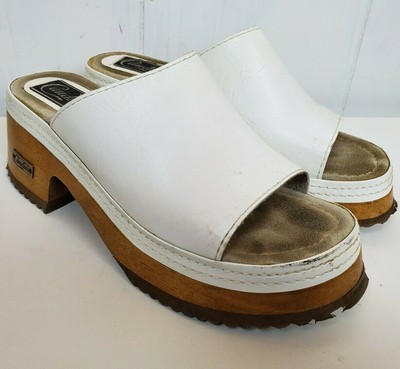 candies wooden heels