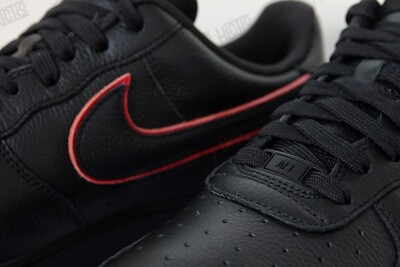 Nike Men\'s Athletic Shoes - Black with Red Swoosh Rare! Men main image 3