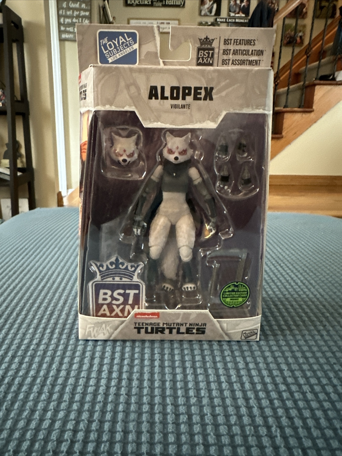 Picture 1 of 4