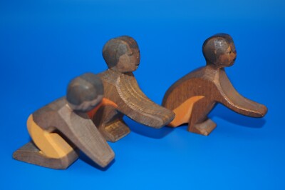 [10824] 3x Ostheimer Holzspielzeug Afrikaner Kinder alte Version