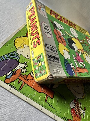 VTG 1966 Peanuts 100 Pc Charlie Brown Snoopy Lucy Jigsaw Puzzle