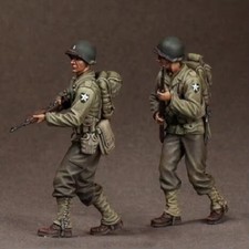 1/35 Resin Figure WWII US officer soldiers Set 2 Figures Unassembled Unpainted