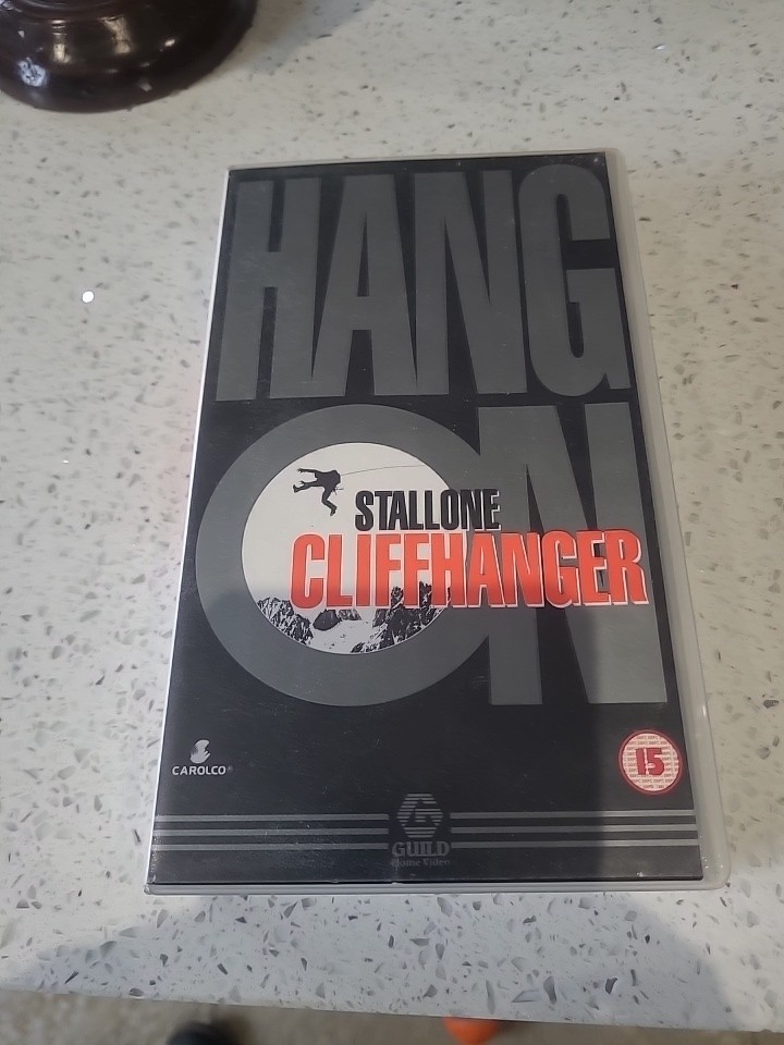 Cliffhanger, VHS 1993, Standard Case, Sylvester Stallone, Guild Home Video