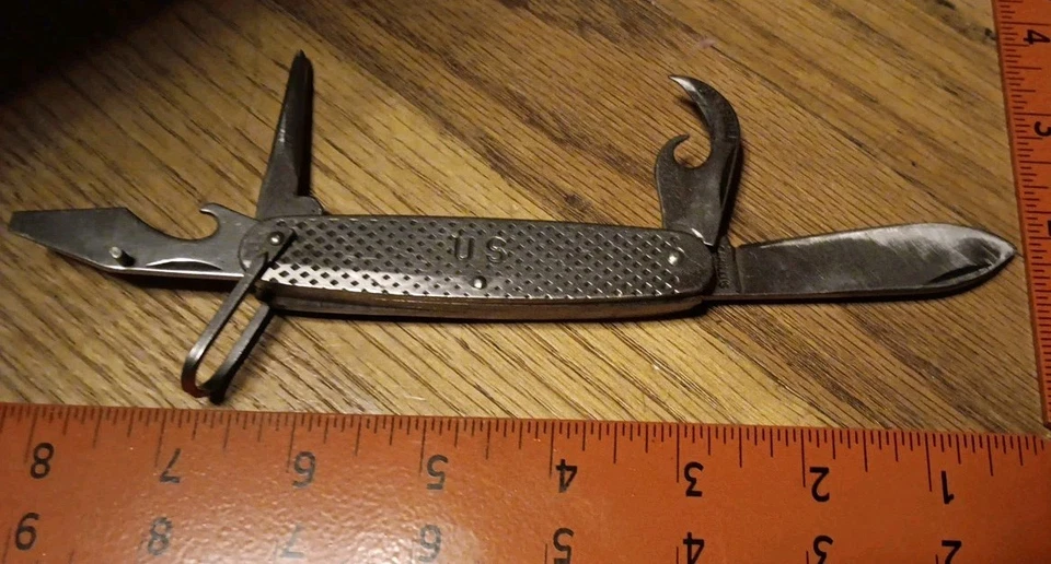 Vintage 1968 CAMILLUS Folding 4-blade Pocket Knife, Vietnam Era, Good Condition - Image 3 of 4