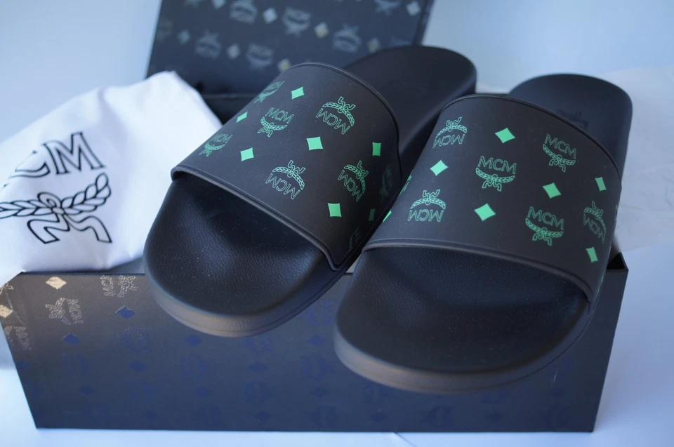 New MCM Men's Pool Slider Beach Sandals Size 42 Logo Black Rubber - Image 4 of 4