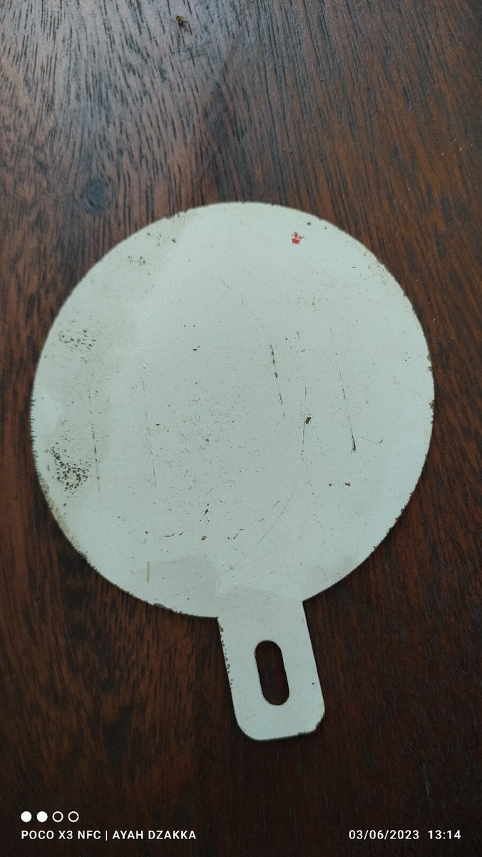VINTAGE TOYOTA OLD LOGO PLATE TOPPER no PORCELAIN SIGN CAR PLACCA