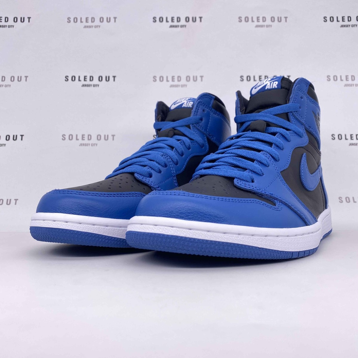 シューズ(男性用) AIR JORDAN 1 RETRO HIGH OG DARK MARINA Amazon.com | Nike Jordan Air 1 Retro High OG Dark Marina