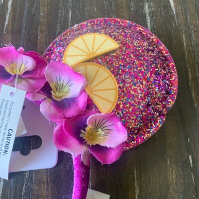 Disney Parks 2019 Epcot Flower and Garden Festival Glitter  display picture 1