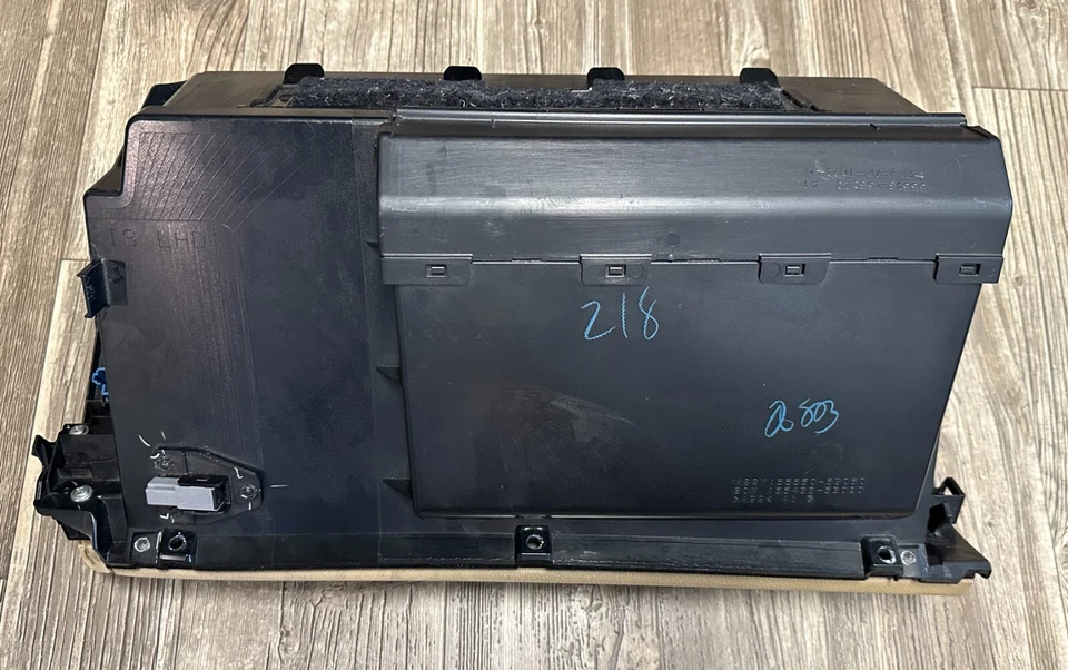 LEXUS 06-13 IS250 IS350 PORTA-LUVAS FRONTAL DIREITA COMPARTIMENTO DE ARMAZENAMENTO Free Shi - Imagem 2 de 4