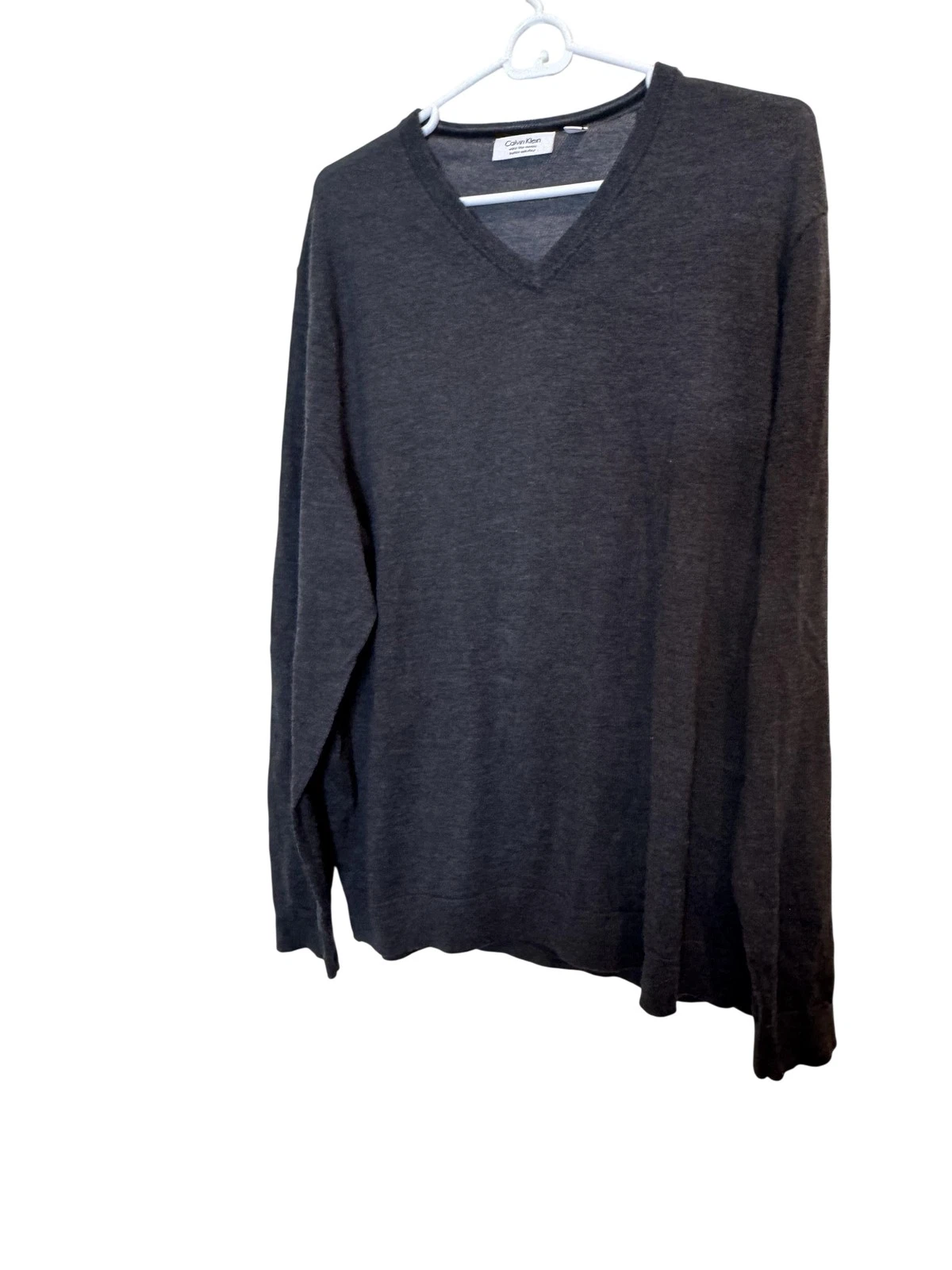 Calvin Klein Sweater Mens XL Gray Extra Fine Merino Wool V Neck Knit Pullover