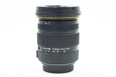 Sigma  17-50mm F2.8 EX DC OS HSM Objektiv mit Bildstabilisator für Canon EF-S