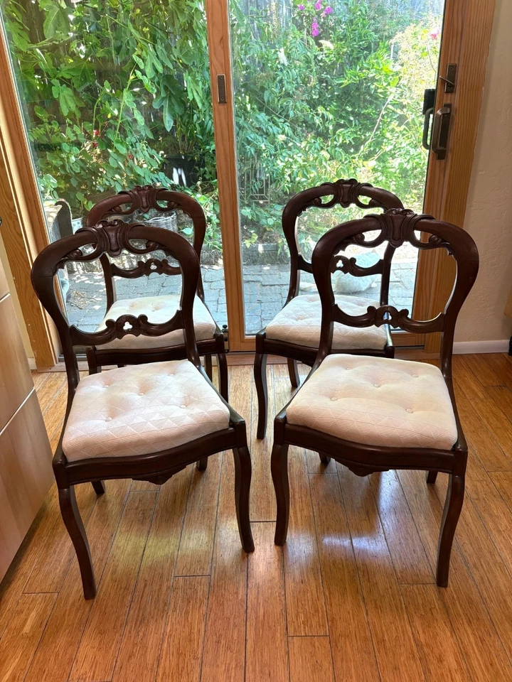 4 sillas resistentes antiguas talladas tapizadas de madera dura Empire con respaldo de globo - $745.00 Foto 3 de 4