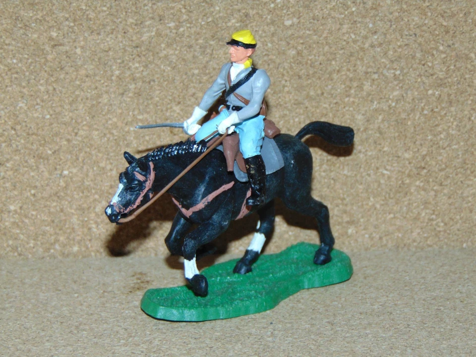 BRITAINS SWOPPET EYES RIGHT ACW CONFEDERATE MOUNTED X2 PLUS OAK TREE - Image 2 of 4