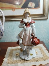Edoardo Tasca Statua di ragazza  in fine porcellana alta cm 40