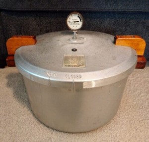 Vtg Mac Donalds Pressure Cooker Canner 16 Qt Model M16 Used In Box '76 Untested