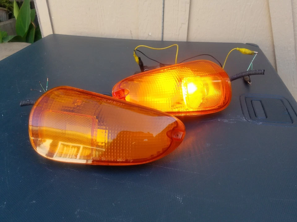 93 1993 Dodge Stealth Turn Signal Corner Lens Lights Side Markers Pair OEM - Image 2 of 4