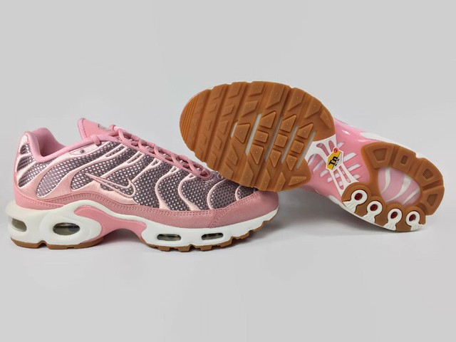 nike air max plus goddess night out