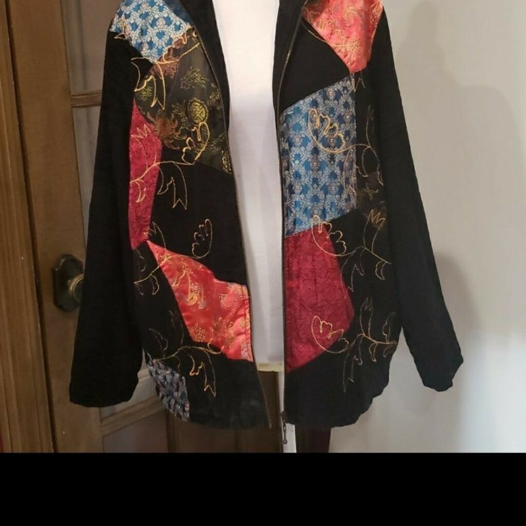 White Stag front patch pattern jacket - image 1