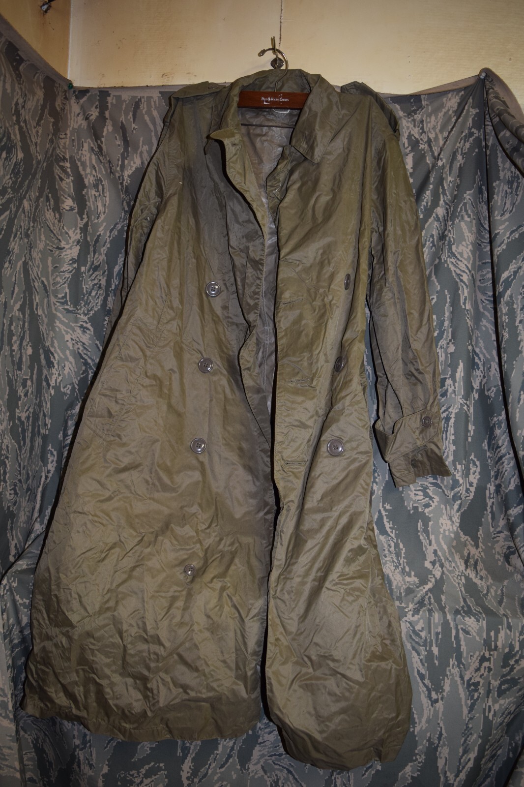 Vintage US Army Taupe Nylon Raincoat Size 38 Regular Military Uniform Shade 179-image