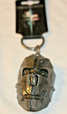 Corvo Attano Mask Metal Keychain from Dishonored 2 Video Game Bethesda Bioworld
