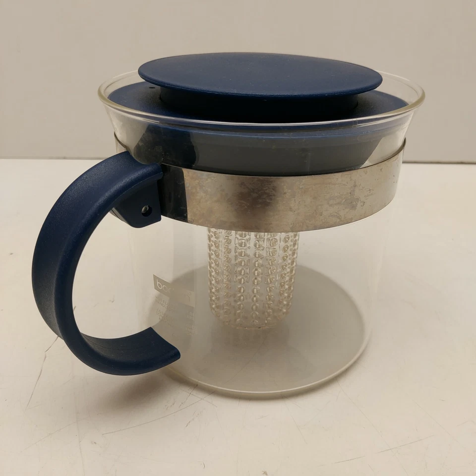 Bodum Glass Teapot Dark Blue With Infuser 1 Quart - Image 2 of 4