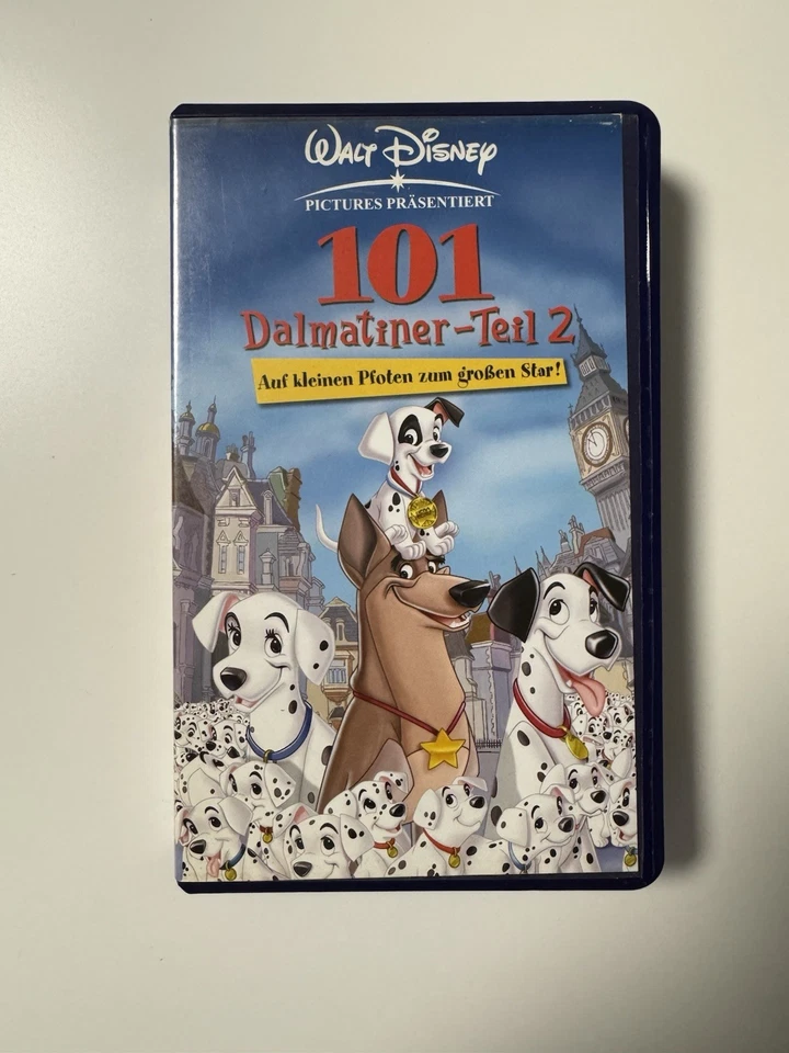 Walt Disney Pictures 101 Dalmatiner Teil 2 VHS Video-Kassette mit Hologramm