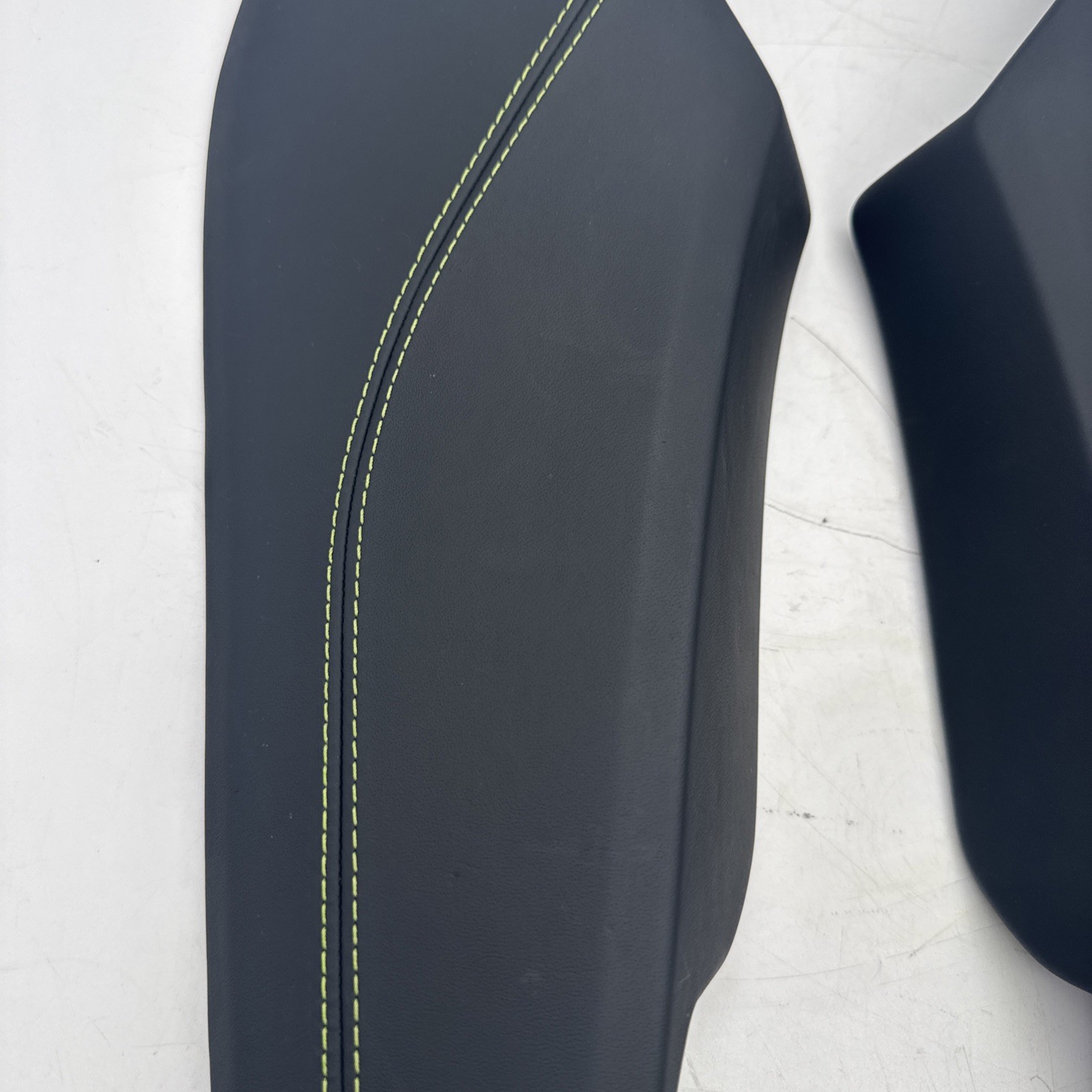 LAMBORGHINI HURACAN LEFT AND RIGHT SIDE PANEL LEATHER GREEN STITCHING Used OEM 