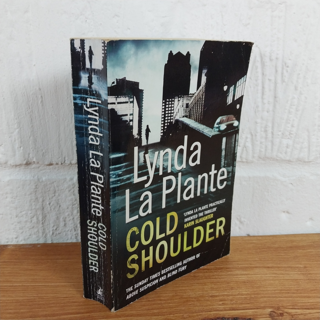 Cold Shoulder: A Lorraine Page Thriller by Lynda La Plante (Paperback, 2010)