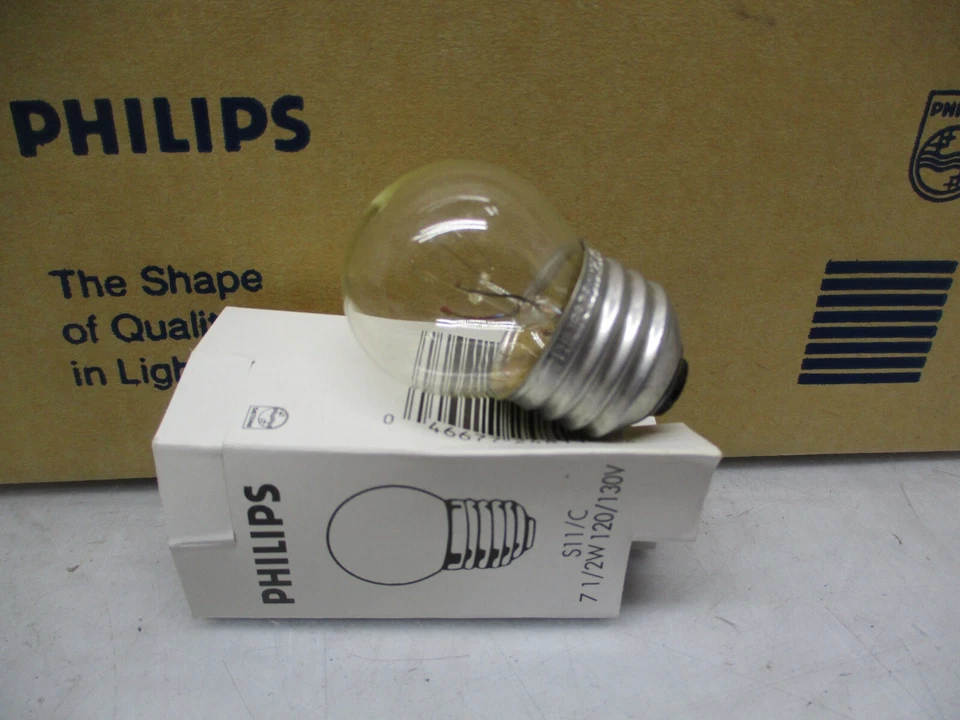 PHILIPS 24811-2 71/2w 120/130v case of 24 - Image 4 of 4