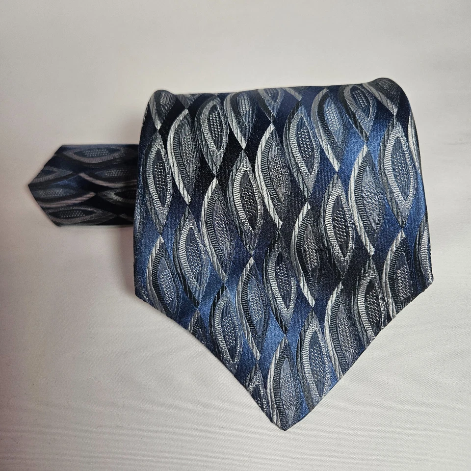 Corbata Gianfranco Ruffini 100% Seda Hecha en EE. UU. Para Hombre Estampado Geométrico 4" x 56.5" Foto 2 de 4