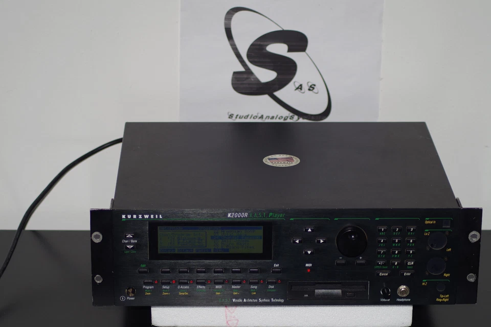 Kurzweil K2000R - Bild 2 von 3