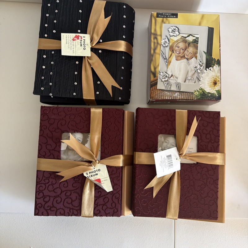 Photo Albums - Hold 4x6 Photos Lot Of 7