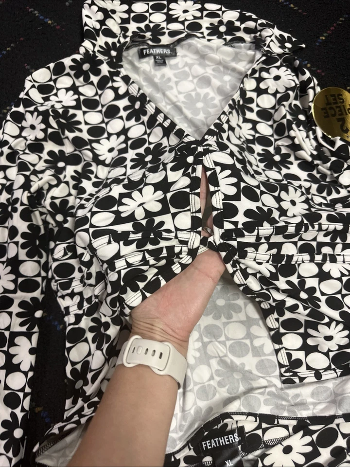 NUEVO CON ETIQUETAS 2 Piezas Disfraz de Bailarina Discoteca Blanco y Negro para Mujer Talla XL Foto 2 de 4