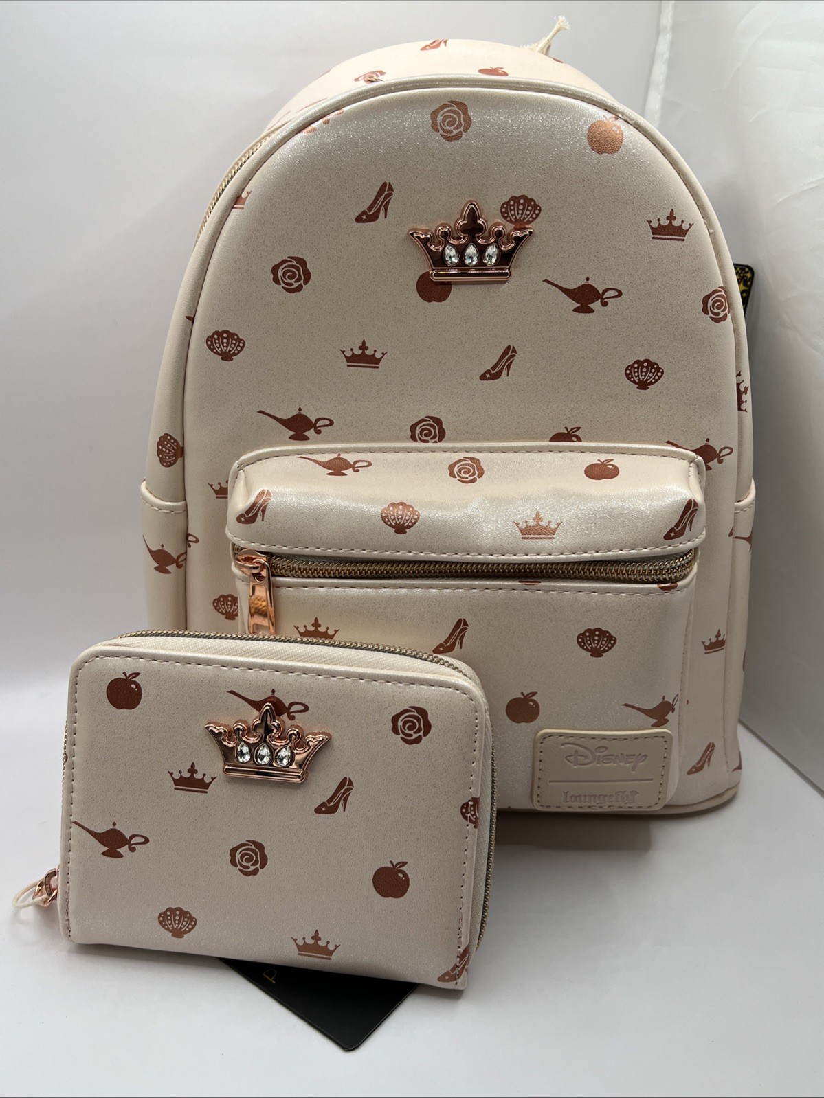 Disney Loungefly Princess Icons Pink Shimmery Backpack  display picture 2