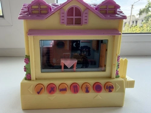 Poly Pockets Pixel Chix Yellow House