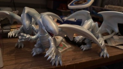 Yu-Gi-Oh! Blue-Eyes White Dragon Soft Vinyl Figure Set of 3 AmiAmi x AMAKUNI