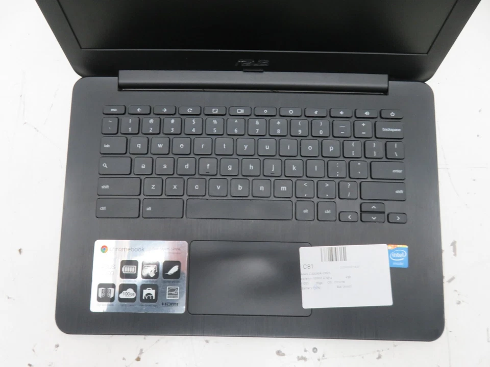 Asus C300MA-DB01 ChromeBook Intel Celeron N2830 2GB Ram 16GB eMMC Bad Battery - Image 2 of 4