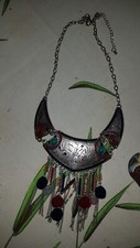 Collier Plastron Vintage Perles Turquoise - Couleur Argent - Réf 5574 - Occasion Impeccable