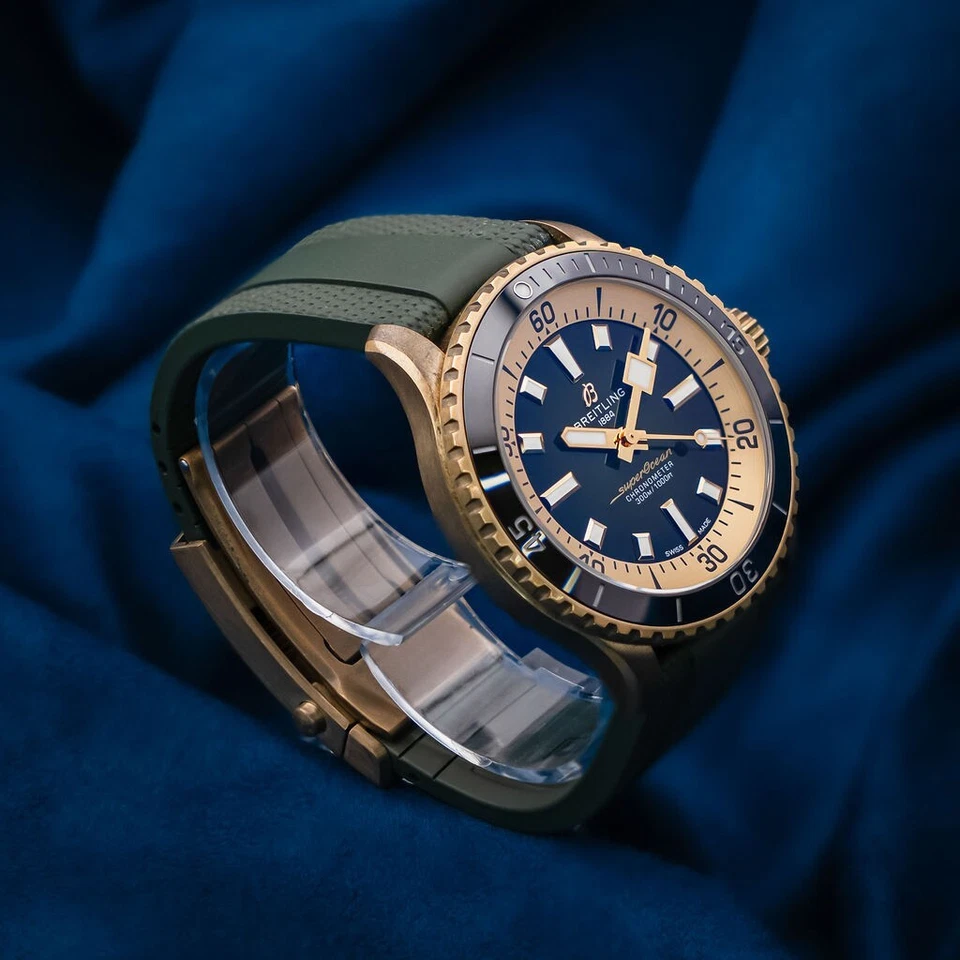 Breitling Superocean esfera verde bronce 42 mm caja y papeles - N17375201L1S1 Foto 2 de 4