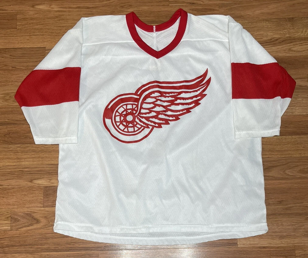 Vintage Detroit Red Wings CCM Jersey Size 2XL 90s NHL Air-knit 