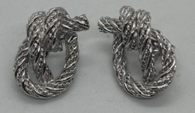 Vintage Earrings Clip-on Chunky Twisted Rope Crown Trifari Copyright Symbol