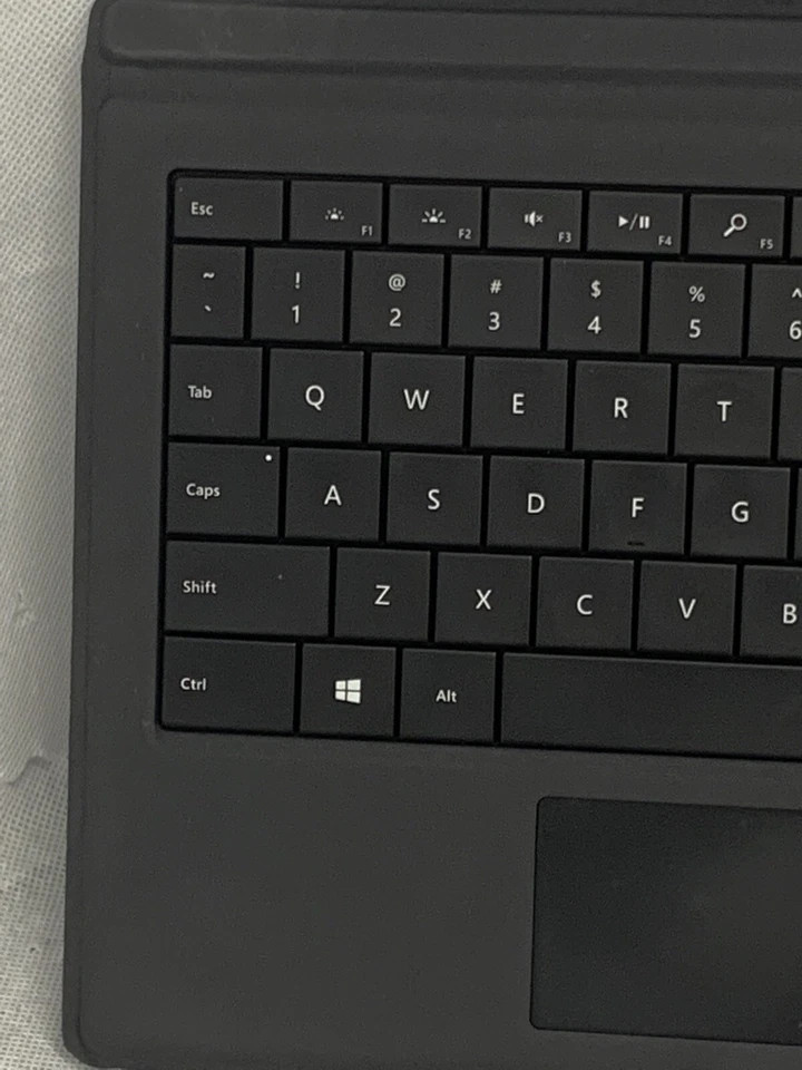 Funda tipo Microsoft modelo 1644 para Surface Pro 3 - teclado negro Foto 4 de 4