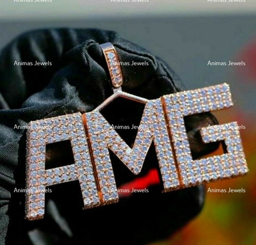 Ciondolo Personalizzato Moissanite Rotondo 2,35CT Bellezza Uomo ""AMG"" Placcato Oro Rosa 14K - Foto 1 di 3