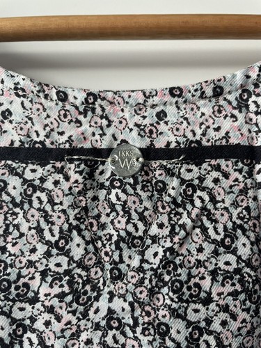 10-11YO IKKS Girls Patterned Dress with zip - Small defect as shown - Picture 4 of 6