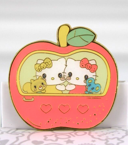 Prendedor Loungefly Sanrio Hello Kitty & Friends Apple Ride Carnaval Esmalte 2023 Nuevo - Imagen 10 de 15