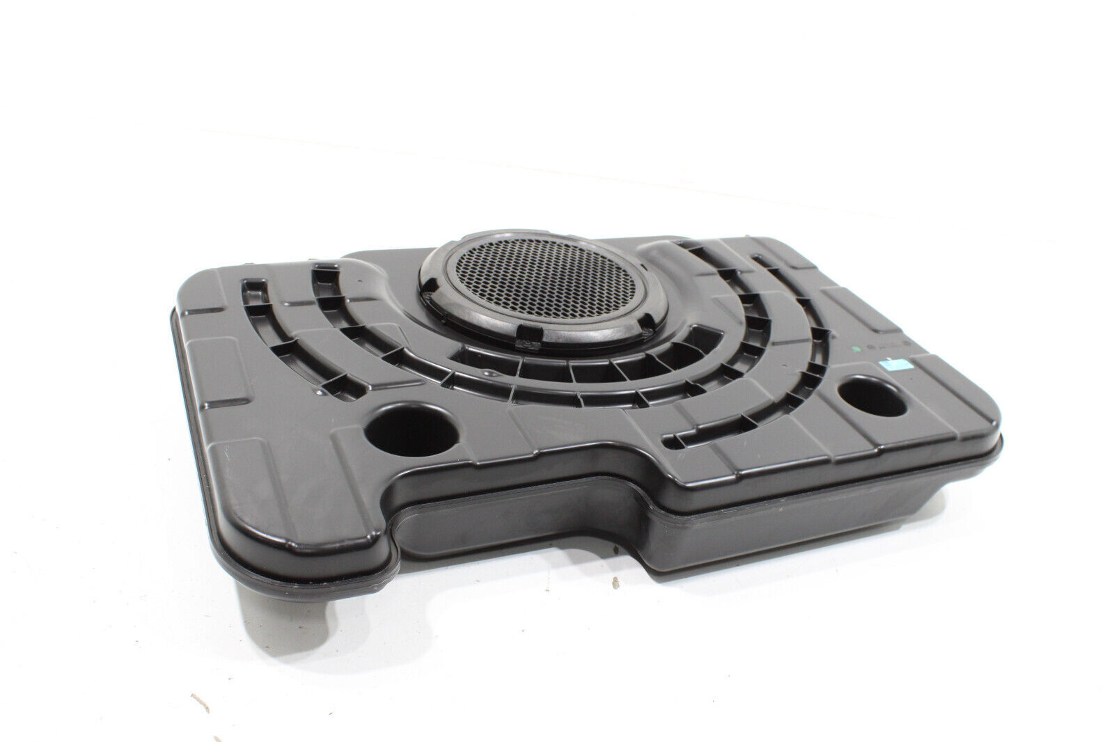 2017 - 2020 MASERATI LEVANTE REAR SUBWOOFER SUB WOOFER SPEAKER OEM