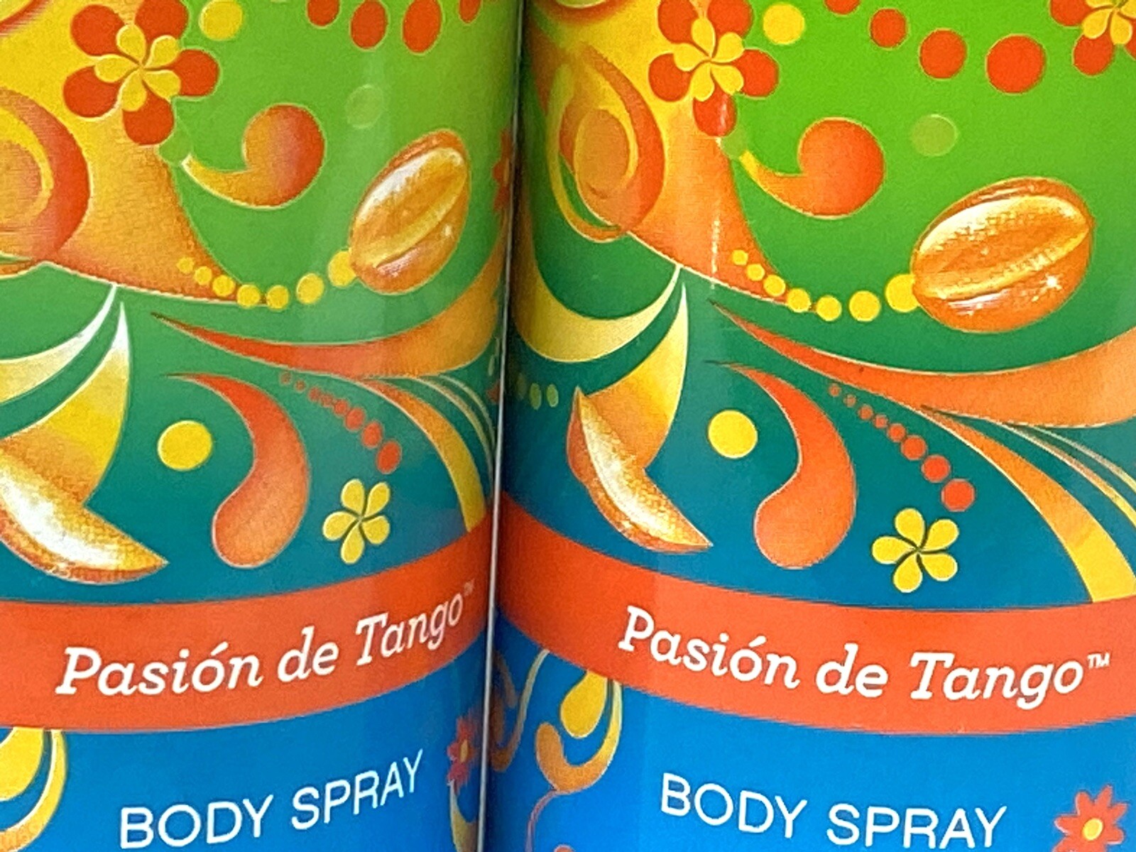 2 secret re-fresh pasion de tango body spray 3.75oz ea scuffed n dented exterior